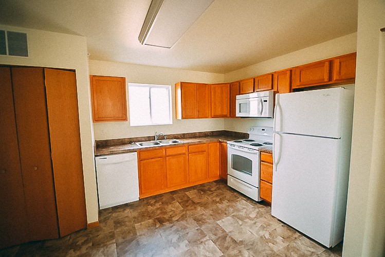 The Gardens Apartments Farley Iowa two 2 bedroom 1 bathroom apartments The Gardens Apartments Farley Iowa two 2 bedroom 1 bathroom apartments